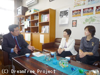 小学校６年生／東京都武蔵村山市立第八小学校での出前授業風景